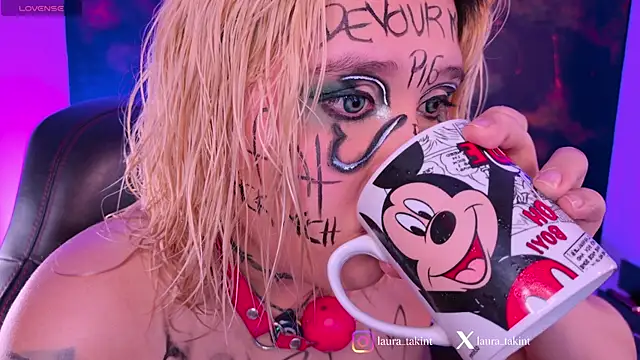 Laura takint online show from January 8, 7:29 pm