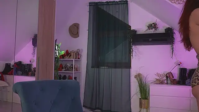 Amaliamour online show from March 26, 3:19 am