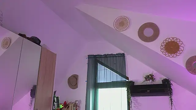 Amaliamour online show from March 27, 8:26 am