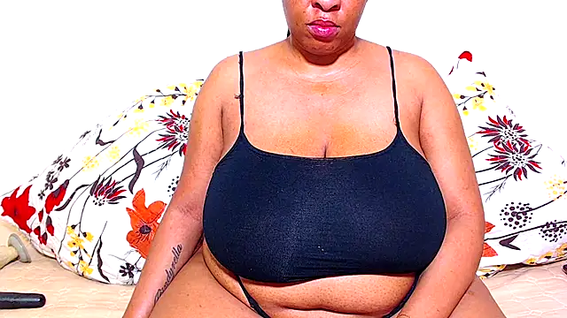 Ebonylovelyx online show from November 14, 6:35 am