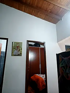 LunaZambrano online show from October 7, 12:31 pm