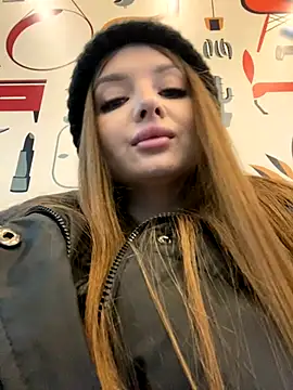 KrisMagnoly online show from December 21, 2:43 pm