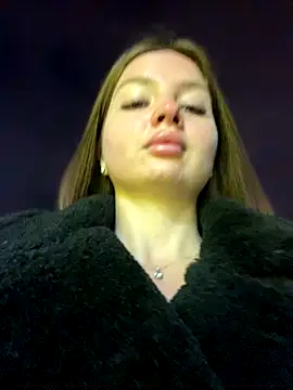 KrisMagnoly online show from October 30, 3:13 pm