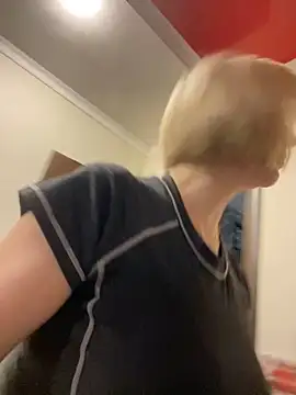 sensualEmilia online show from February 21, 4:51 pm