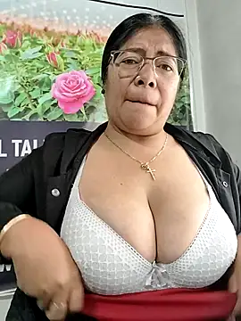   valentina18 online show from February 6, 1:14 pm