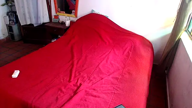 Snapshot of deftoolceles chatting on October 27, 5:41 pm deftoolceles online show from October 27, 5:41 pm