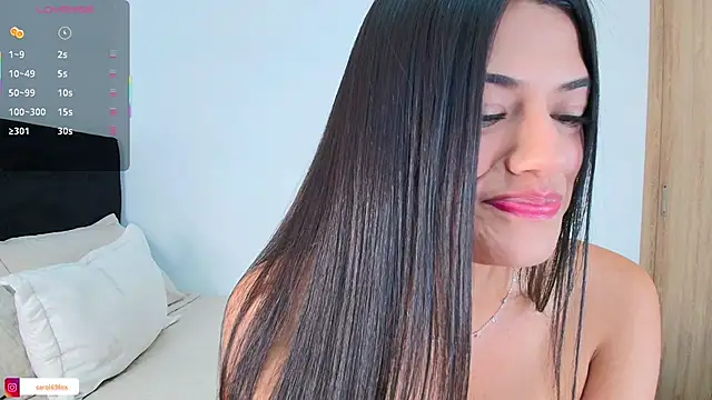 sara69fox online show from February 13, 11:39 pm