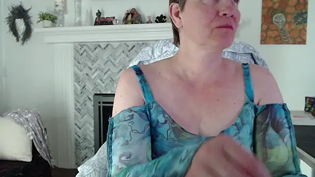 AuroraWillows online show from January 12, 5:34 am