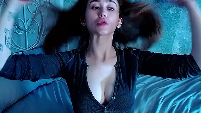 millllina online show from October 30, 1:41 am