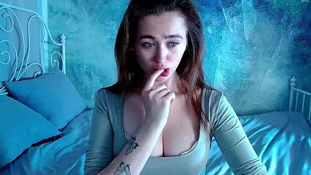 millllina online show from December 15, 1:22 am