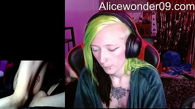 alicewonder09 online show from February 5, 7:00 am