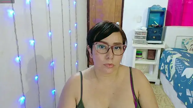 hottplay online show from September 21, 5:22 pm