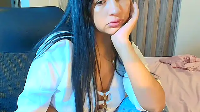 sara2520 online show from January 8, 2:04 am