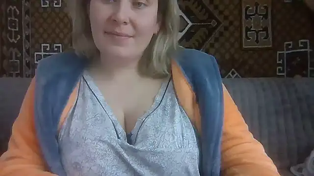 Diana Britt online show from February 5, 1:36 pm