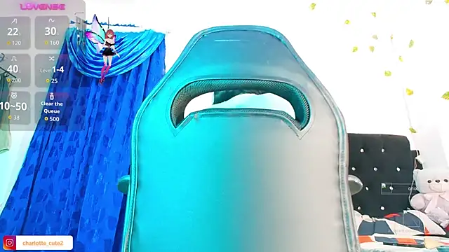 Snapshot of cute_charlotte_ chatting on October 19, 1:40 am cute charlotte  online show from October 19, 1:40 am