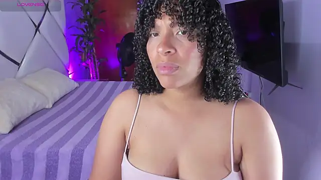 Snapshot of DannaBerry chatting on September 12, 4:03 pm DannaBerry online show from September 12, 4:03 pm
