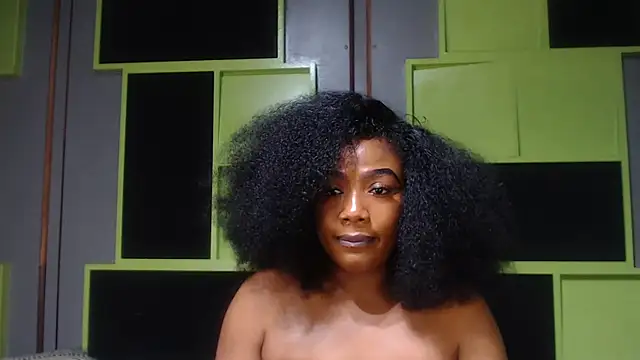 Snapshot of SexyAssDivaxxx chatting on October 2, 5:34 am SexyAssDivaxxx online show from October 2, 5:34 am