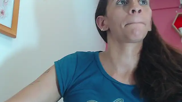 Snapshot of Amber_Moore chatting on October 7, 12:37 am Amber Moore online show from October 7, 12:37 am