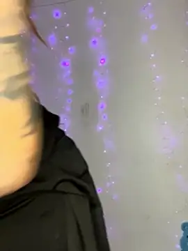 Im sarah online show from November 30, 5:22 am