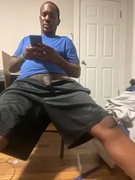 Snapshot of We-Will-Make-u-Cum chatting on October 3, 3:44 am We-Will-Make-u-Cum online show from October 3, 3:44 am