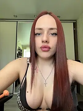 Lisaaan online show from June 2, 11:22 am