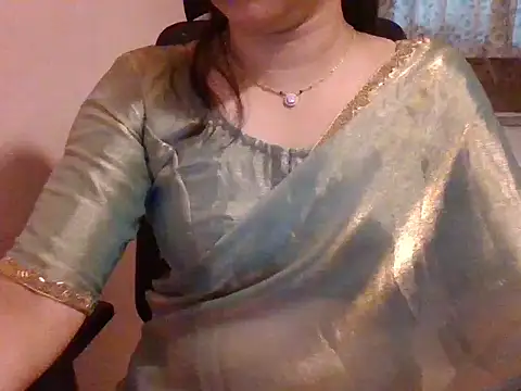 Snapshot of Pinky_4 chatting on October 20, 2:47 am Pinky 4 online show from October 20, 2:47 am