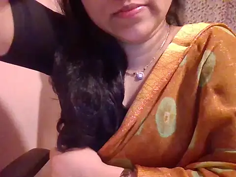 Pinky 4 online show from April 5, 5:45 pm