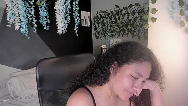 alixon fiore5 online show from April 25, 1:41 pm