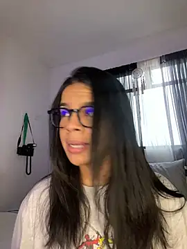 trianawhite online show from January 19, 4:14 pm