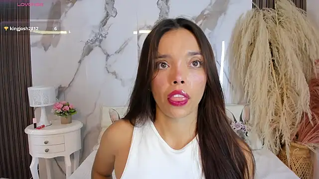 hannahill69 online show from June 3, 5:08 am