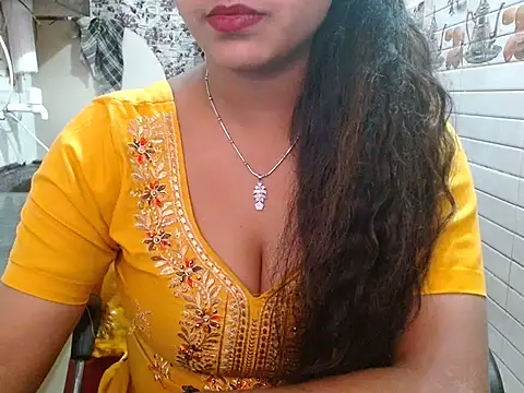 LovingPihu online show from March 23, 8:53 am