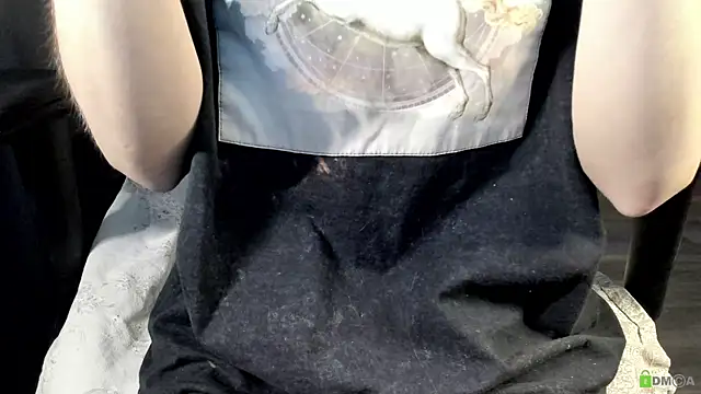 Courtney Luv online show from October 26, 4:24 pm