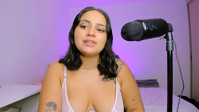 susy angel online show from February 15, 11:37 pm