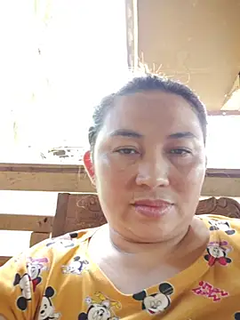 LalaiAsian online show from November 26, 3:51 am