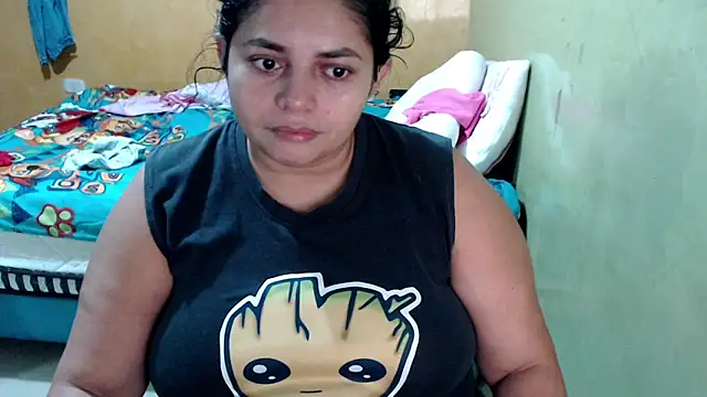 yulieth bbw online show from December 3, 2:14 am