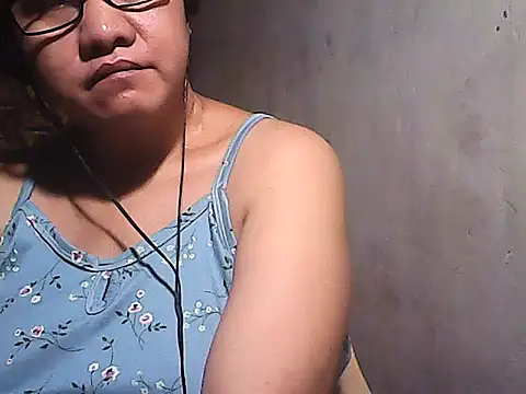 sweetsosie18 online show from January 31, 9:13 pm