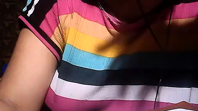 sweetsosie18 online show from February 20, 6:59 am