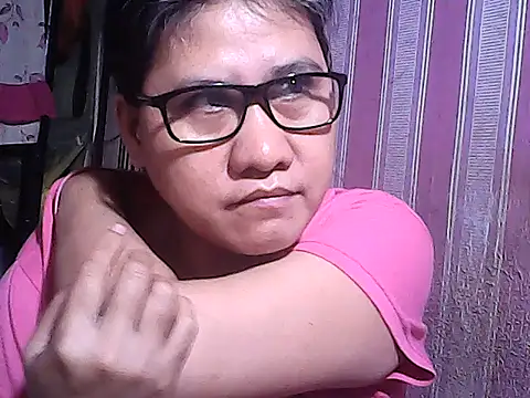 sweetsosie18 online show from November 18, 9:38 pm