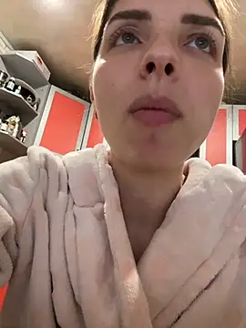 SeducingYoghourt online show from November 8, 3:39 pm