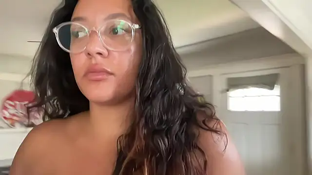 dreamyriri online show from July 4, 6:48 pm