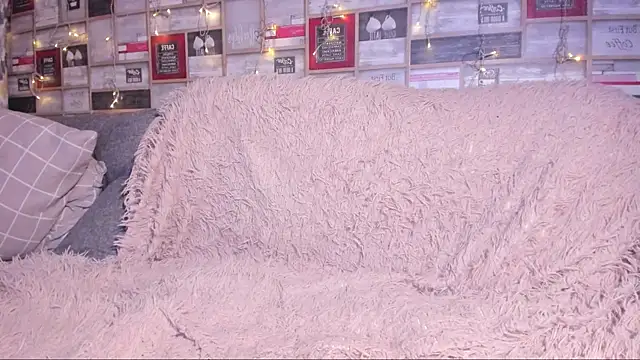 VickyBoobs online show from December 21, 9:08 pm