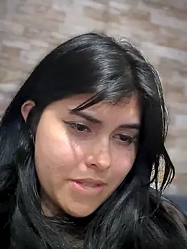 Alyaa s online show from October 25, 4:42 am