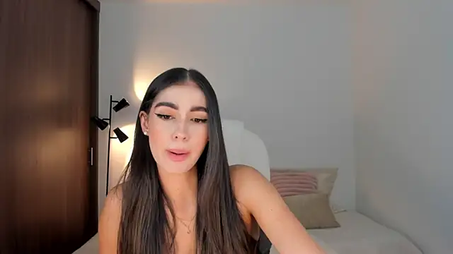 Snapshot of RebeccaBaxter chatting on September 11, 1:06 am RebeccaBaxter online show from September 11, 1:06 am