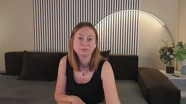 BrookeEvans online show from October 19, 9:06 pm