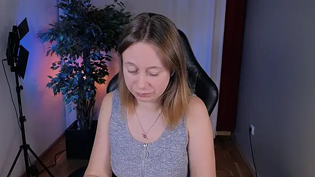 BrookeEvans online show from October 8, 8:57 pm