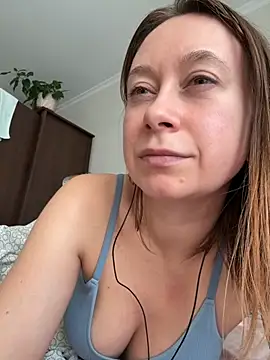 BrookeEvans online show from October 7, 6:51 am