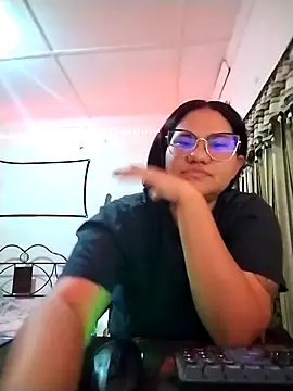 tulunecita1212 online show from April 3, 1:14 am