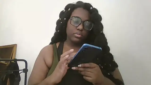 MissCC99 online show from March 1, 3:45 pm