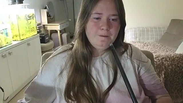 remirann  online show from October 16, 6:10 pm