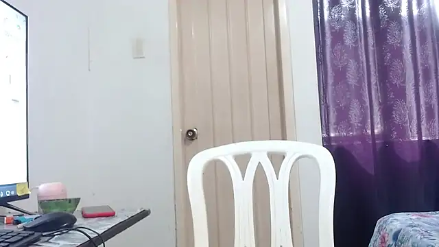 hot and naughty latin online show from November 27, 5:27 pm